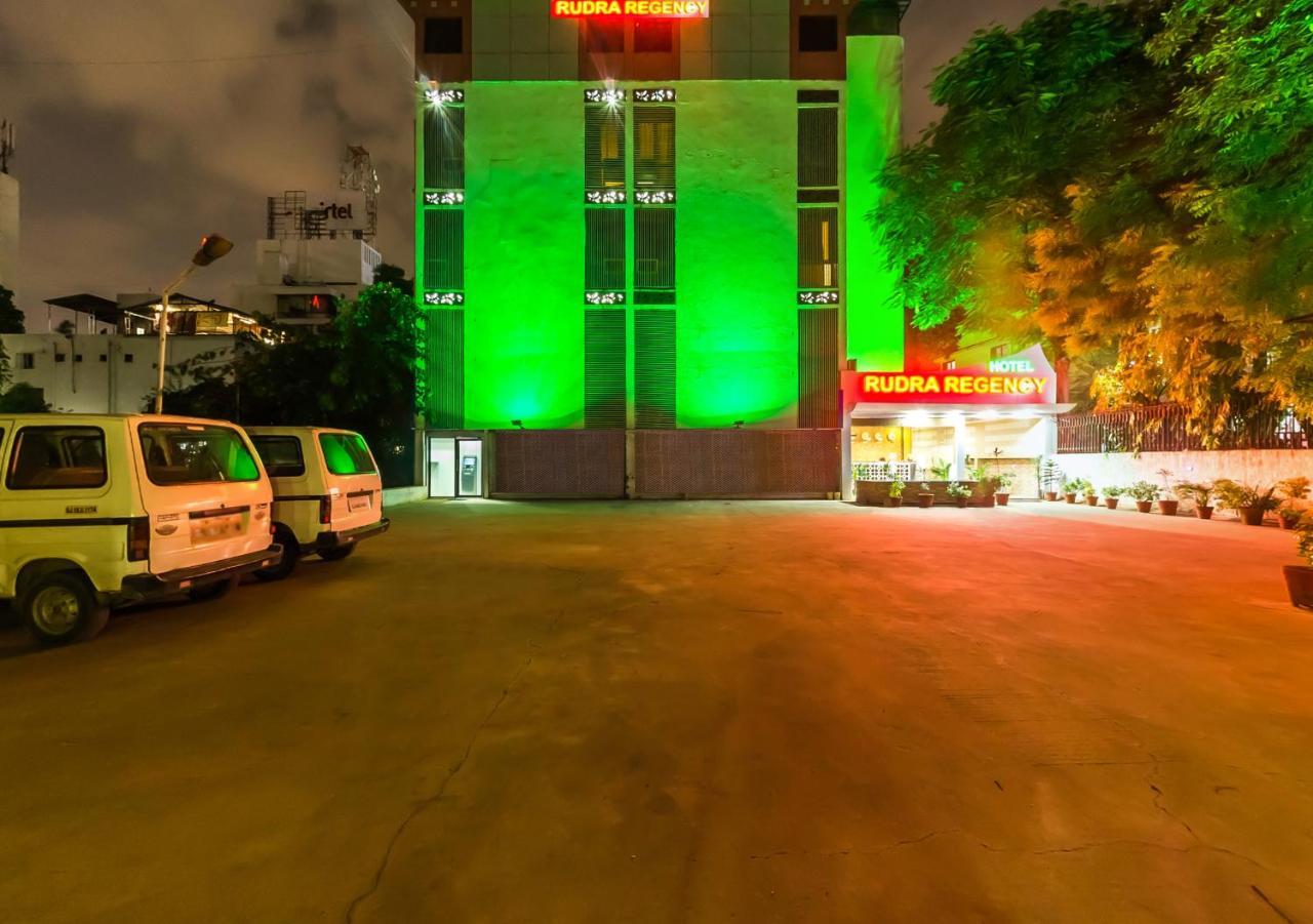 Hotel Rudra Regency Ahmedabad Eksteriør bilde
